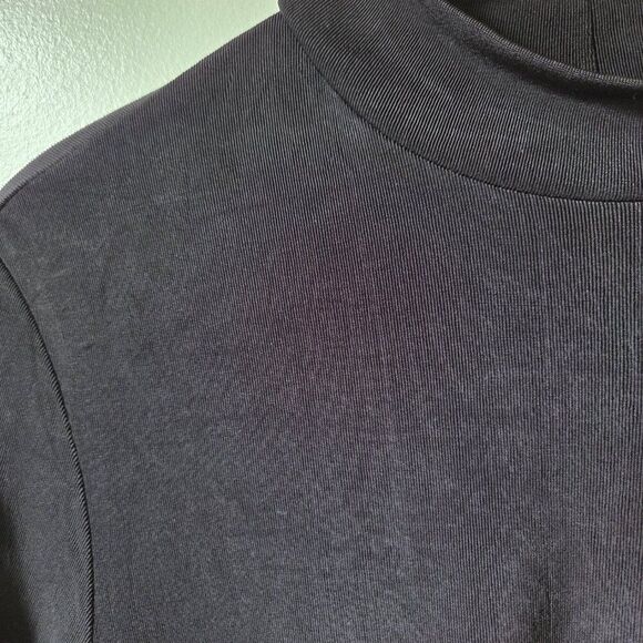 EUC PICADILLY FASHIONS BLACK SLINKY MOCK NECK SHORT SLEEVES TOP LARGE - Picture 10 of 15